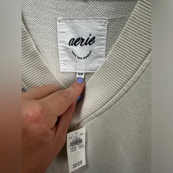 ⭐️SOLD⭐️NWT Aerie House Party Sweatshirt - Picture 7 of 15